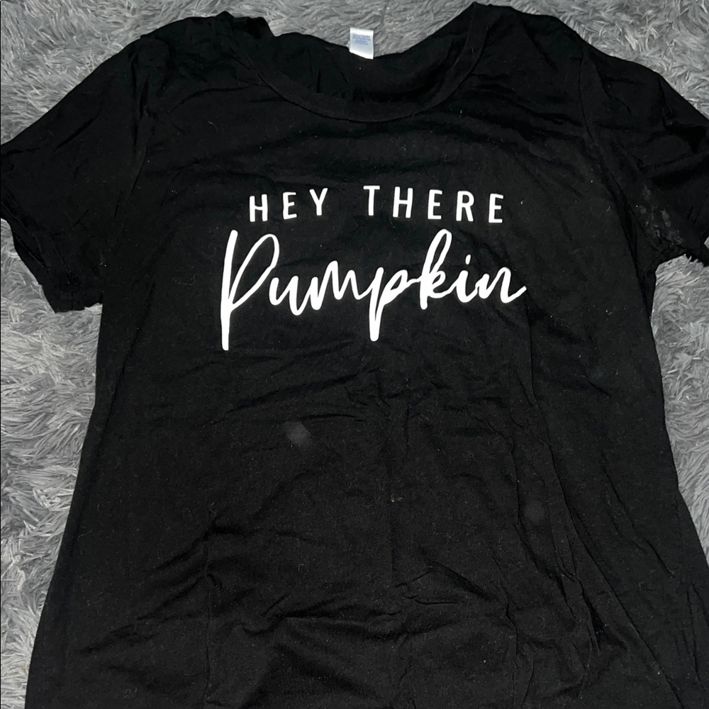 Women’s Graphic Tee